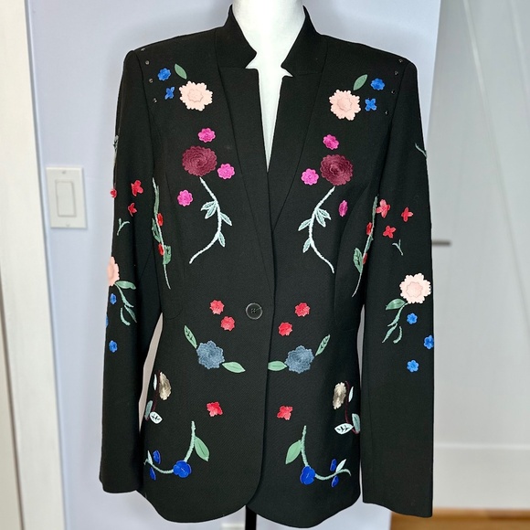 Carlisle Collection Black fitted blazer w/colorful appliqué flowers. Size 8 EUC - Picture 1 of 15
